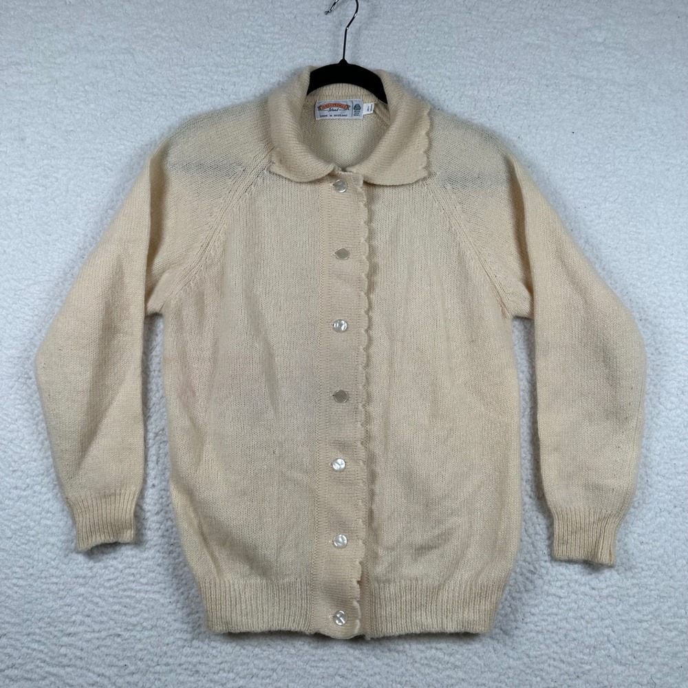 James Pringle Cardigan Womens 38 M Scotland Pure Wool Cream Cottagecore Grandma